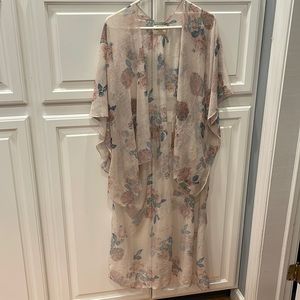 Joyfolie youth large mia joy maxi translucent kimono. Taupe and dusty mink.